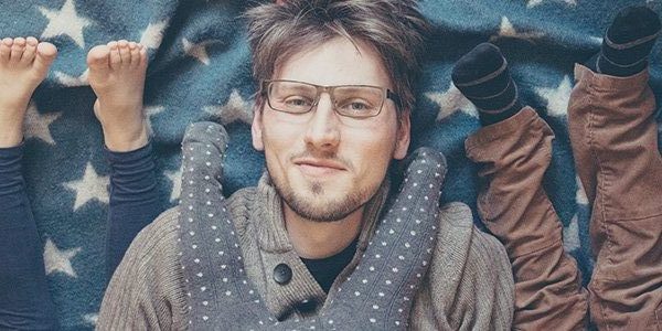 Väter und Vereinbarkeit: Erstmals hat ein Papa meine Fragen zum Thema Väter und Vereinbarkeit von Familie und Beruf beantwortet. Wie es ihm mit dem Verbinden von beidem geht?