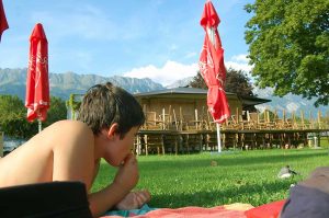 Ausflug ins Tivoli Schwimmbad in Innsbruck und ganz viel Sonnenschein im Grünen