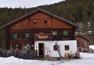 Hütte im Winter