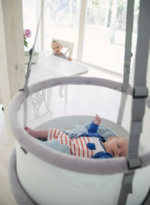 Geborgenheit für Baby und Kinder mit der Memola Babywiege